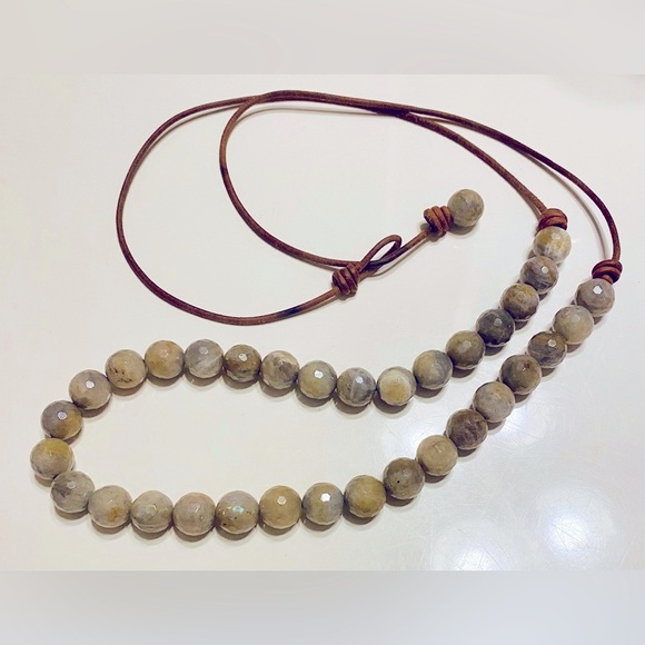 Labradorite Natural Stone Necklace​ - Picture 1 of 4
